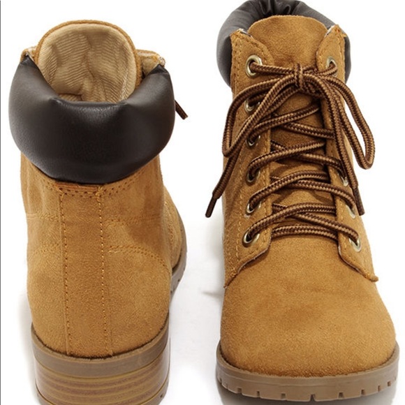 Soda Tan Suede Work Boots - Picture 1 of 2